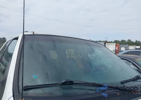 1997 Ford Expedition Eddie Bauer/Xlt from USA, damaged, VIN 1FMEU17L2VLA13463